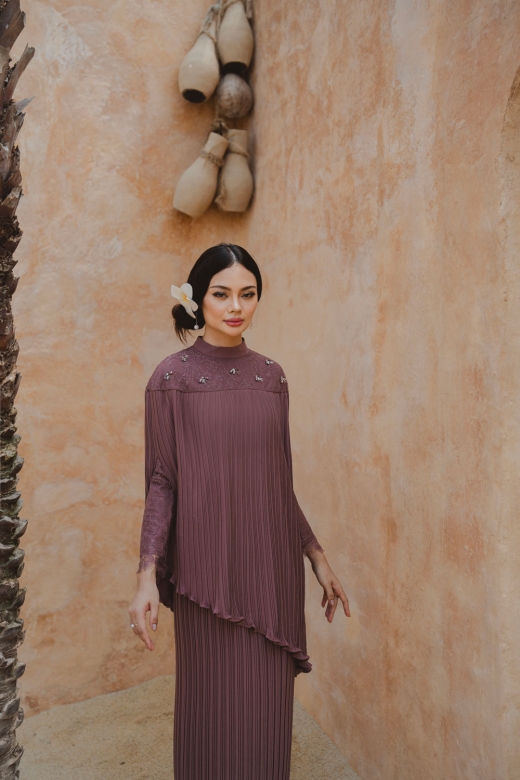 Alessandra Pleated Kurung - Dark Mauve