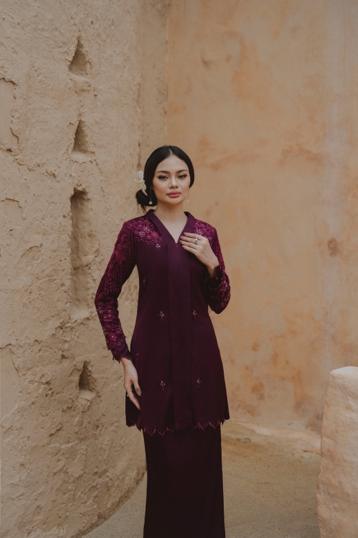 Adinda Kebaya - Dark Burgundy 
