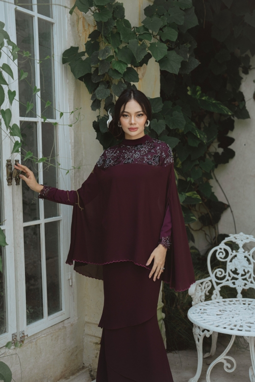 Raeya Kaftan Kurung - wine maroon  ( PREORDER )
