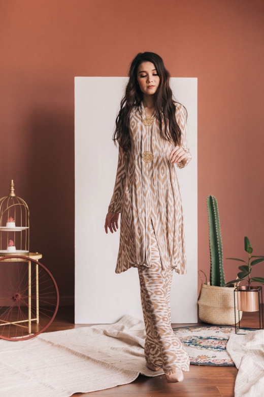 Sedondon Kebaya - Hazelnut