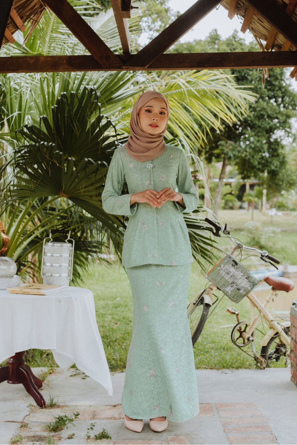 Yukaa Lace Kurung - Mint Green