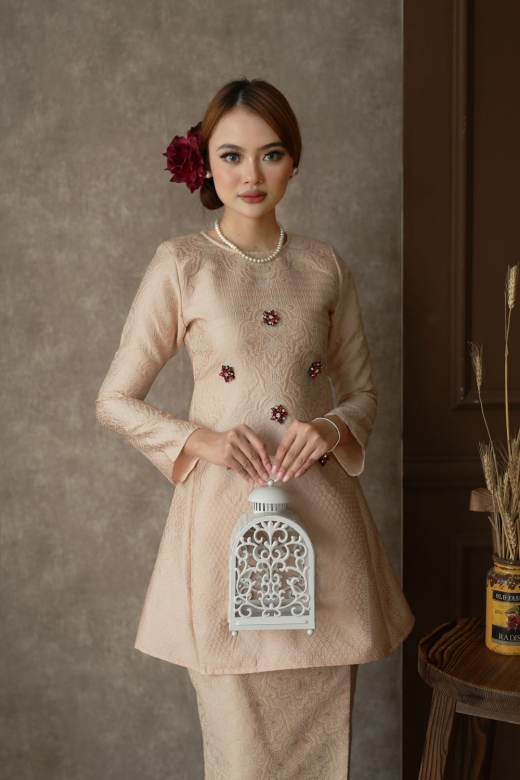 Raisa Brocade Tenun Pesak - Rose Gold Raisa Brocade Tenun Pesak - Rose Gold